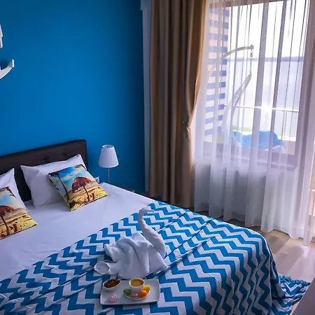 The Captain Apartament Mamaja